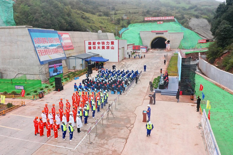 1645754440718544.jpg 216672a59cfb4ce2abd752c4778da992.jpg