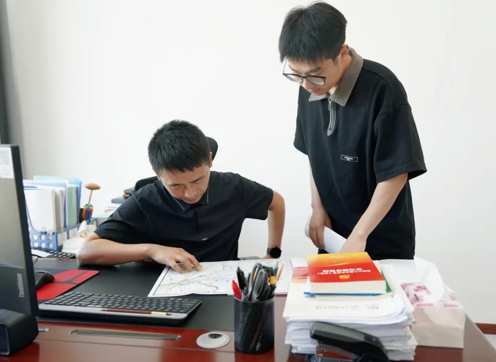 1728704608122855.jpg 1.jpg